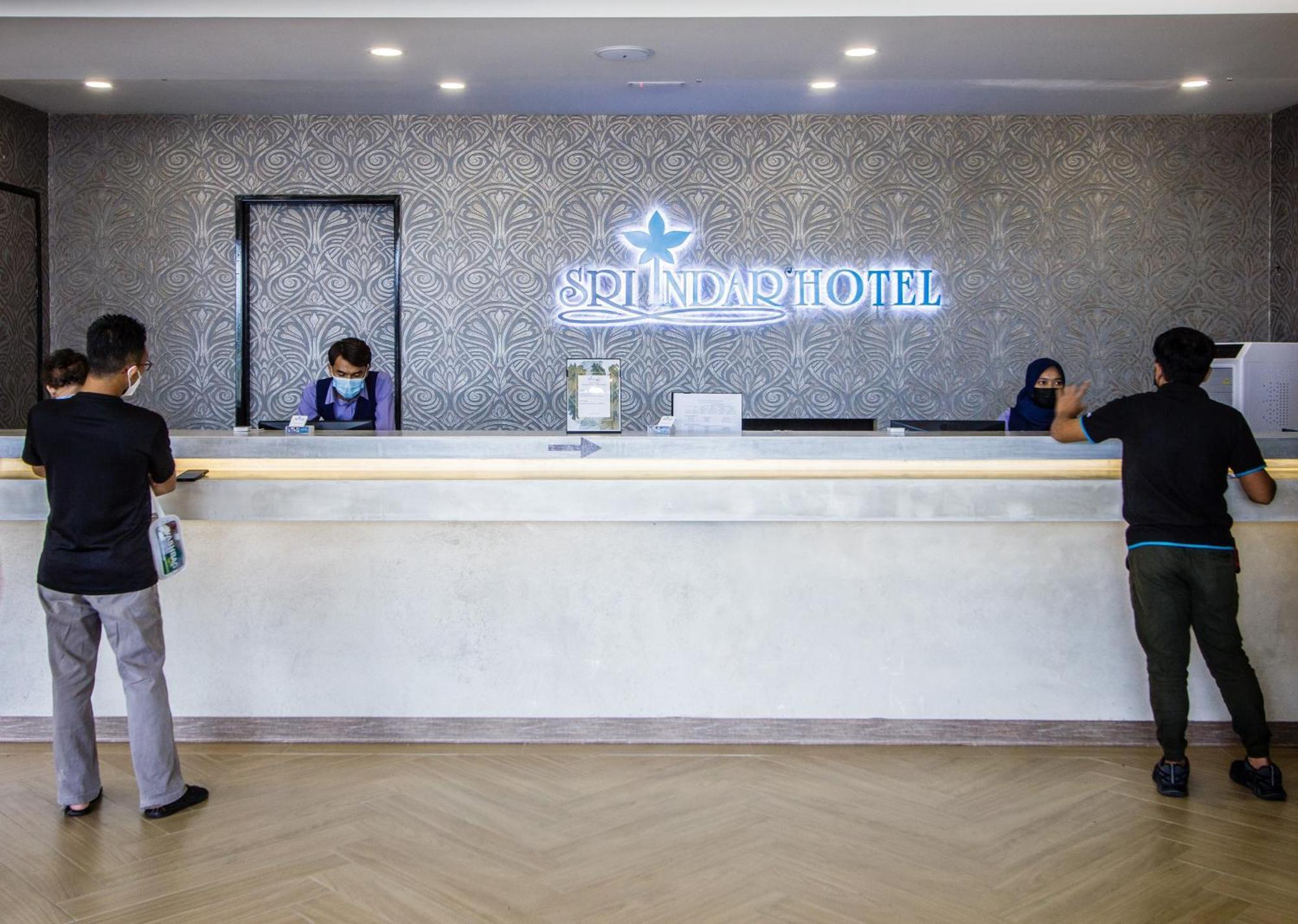 Sri Indar Hotel & Suites Parit Buntar Exterior foto